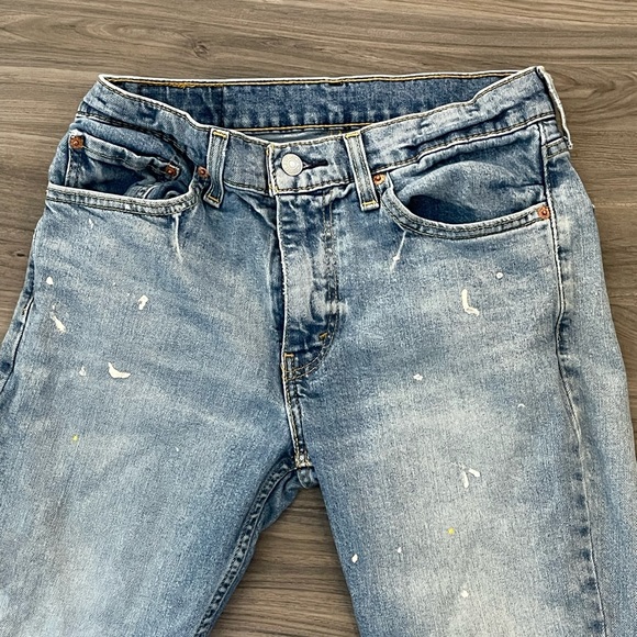 [SOLD] Levi’s paint splatter jeans - Picture 3 of 4